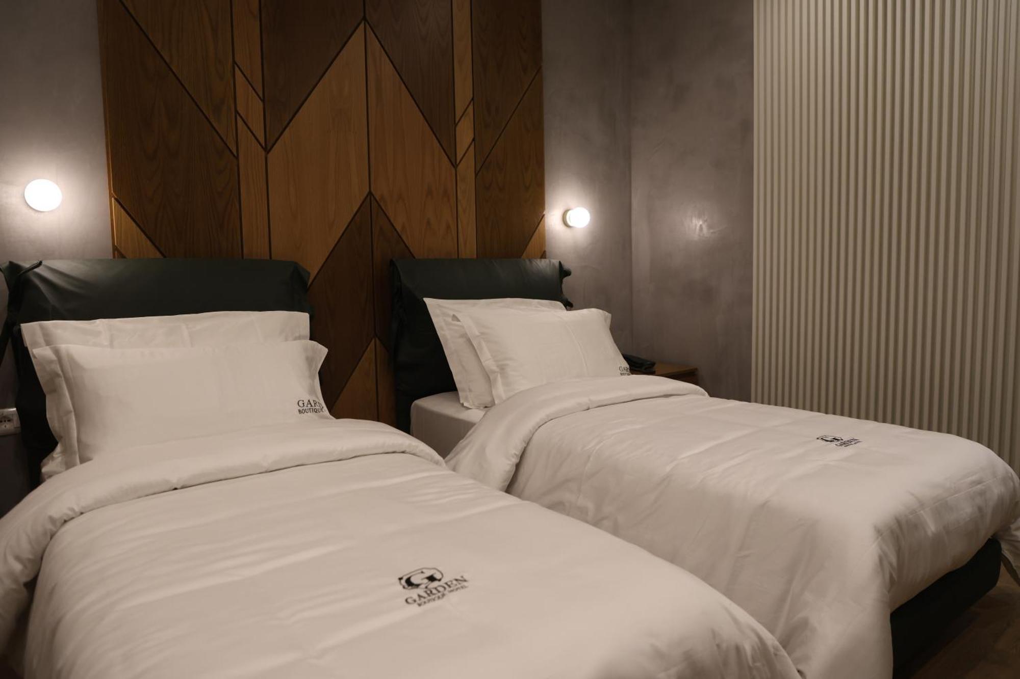 Garden Boutique Hotel 地拉那 外观 照片