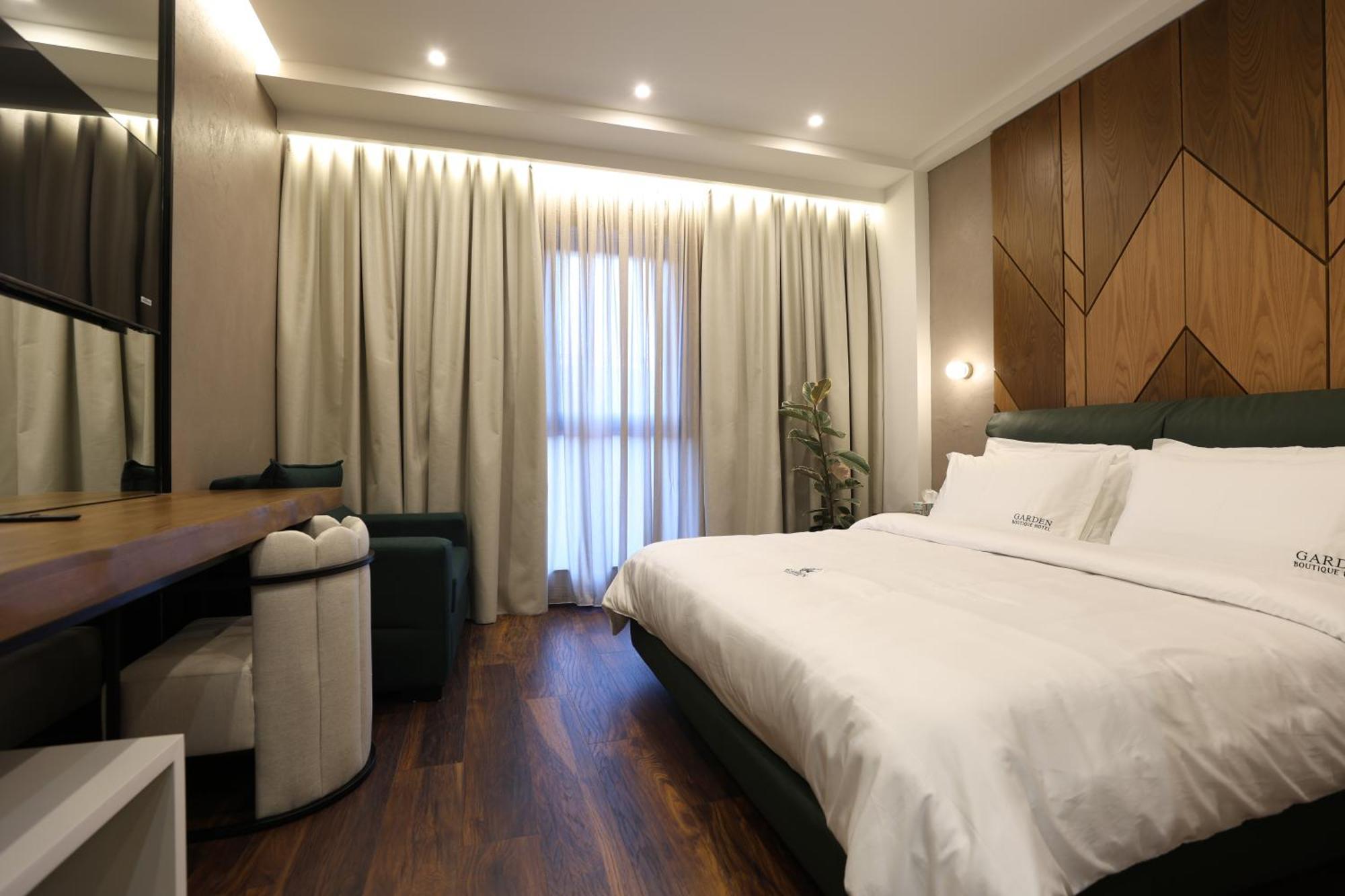 Garden Boutique Hotel 地拉那 外观 照片