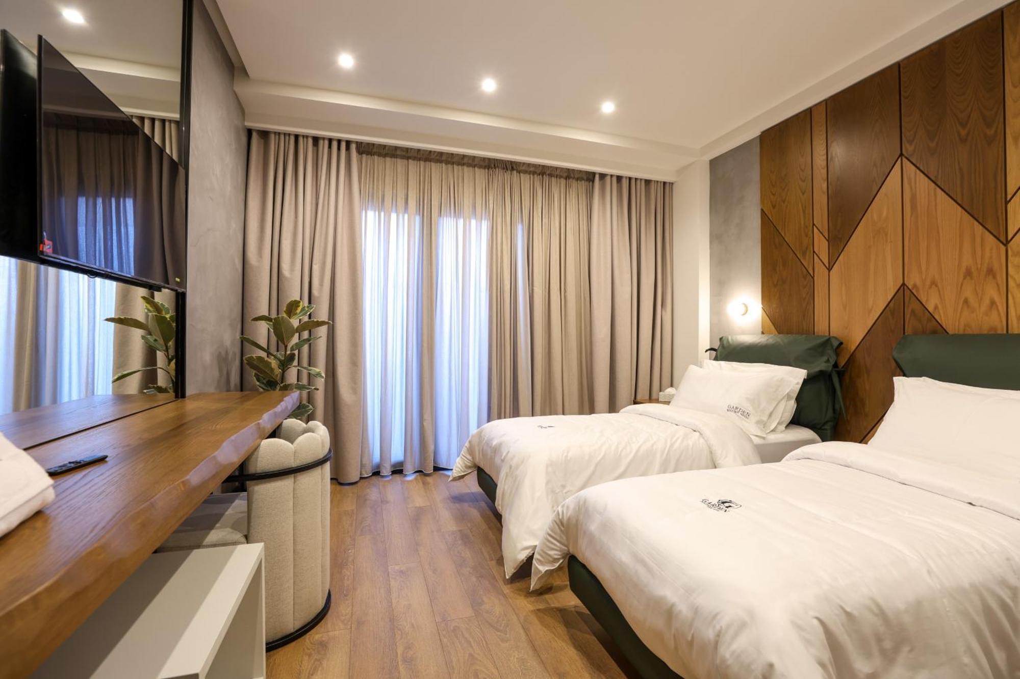Garden Boutique Hotel 地拉那 外观 照片