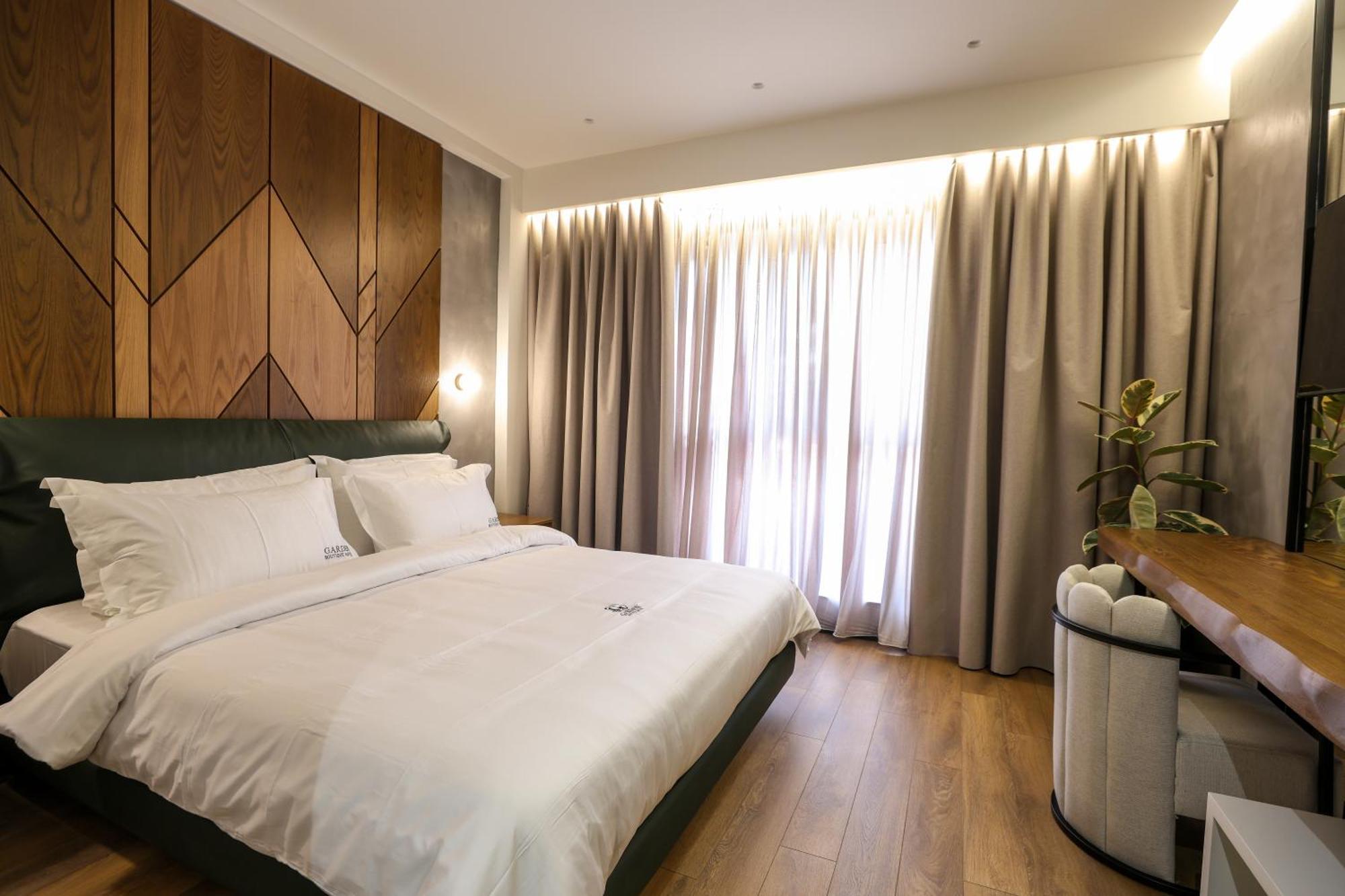 Garden Boutique Hotel 地拉那 外观 照片